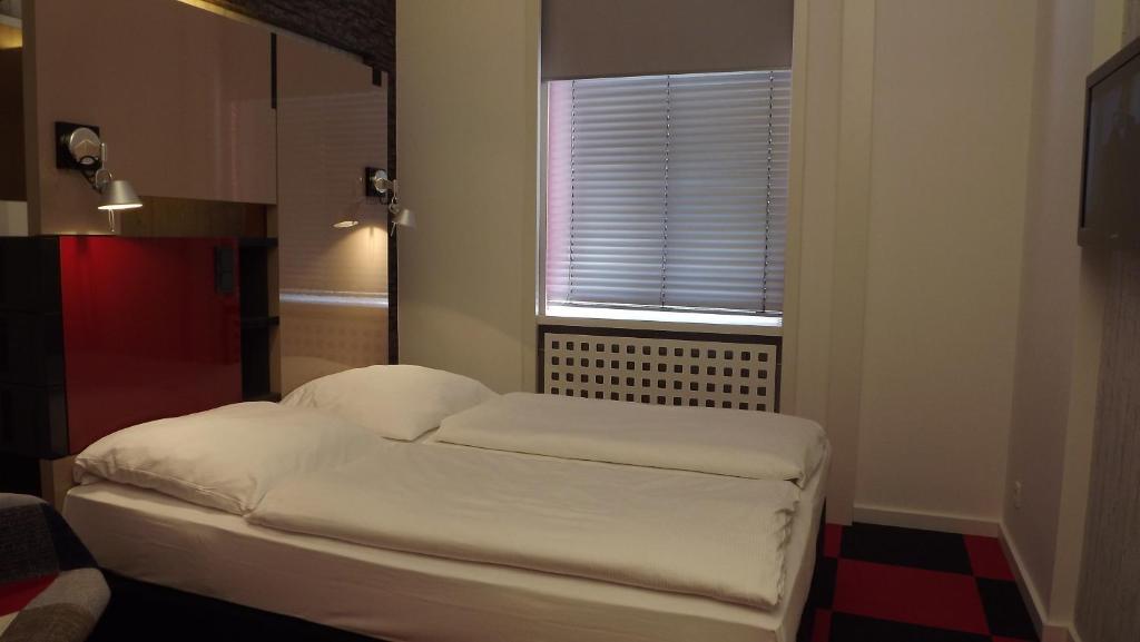 Cristall - Frankfurt 3* Frankfurt am Main