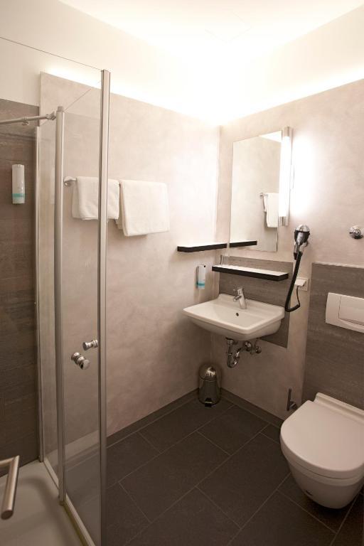 Hotel Cristall - Frankfurt Frankfurt am Main