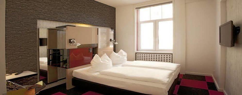 Hotel Cristall - Frankfurt Frankfurt am Main